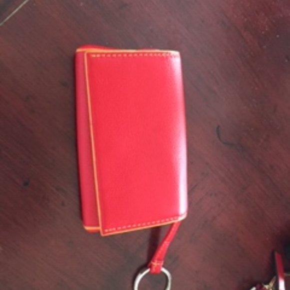 CHANGE PURSE - Picture 1 of 2